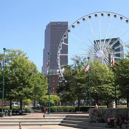 D.P. Location! Location! Stunning 2Bd/2Bath- Heart Of Downtown Atlanta